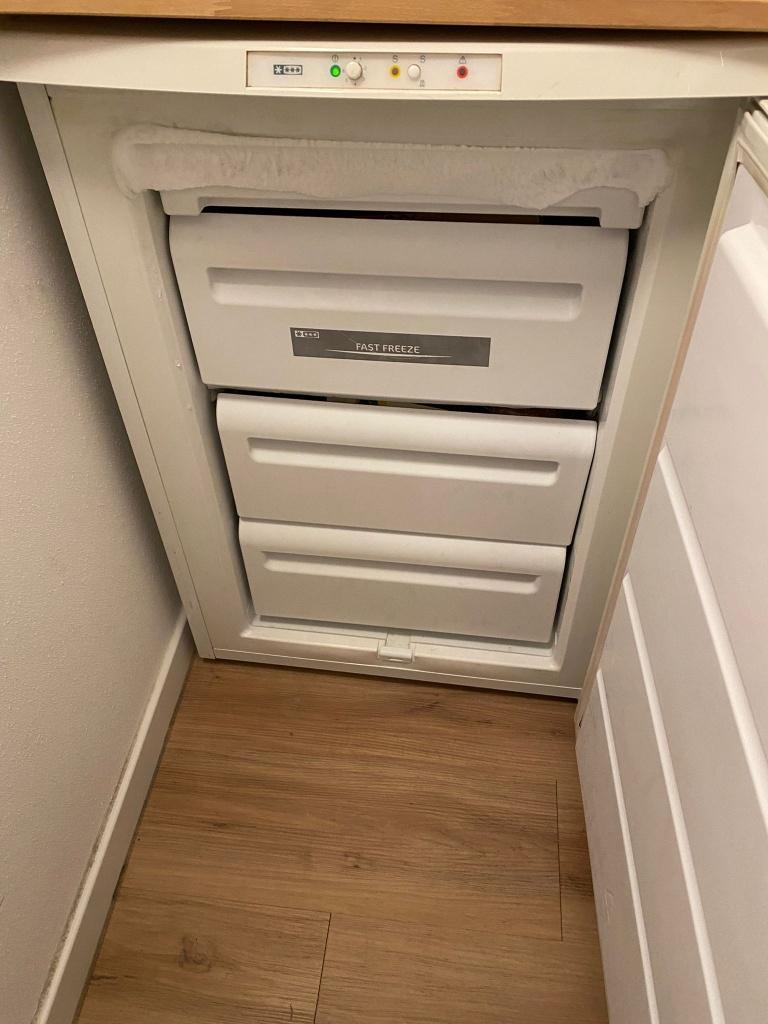 Vriezer te koop 25 euro, Ophalen, Gebruikt, Minder dan 60 cm