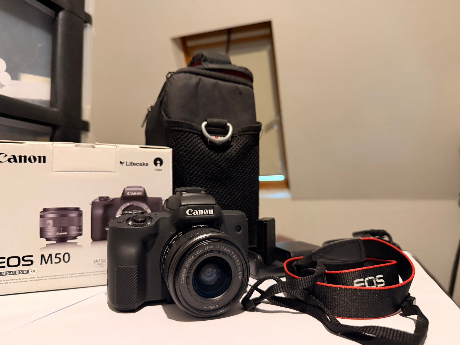 Canon M50 + 15-45mm Lens, Ophalen of Verzenden, Zo goed als nieuw, Canon