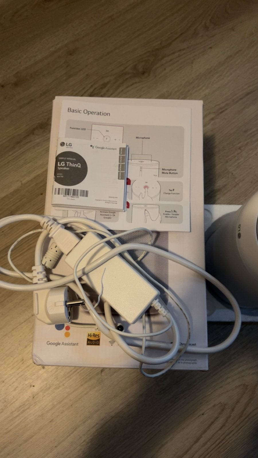 LG XBOOM AI ThinQ WK7 Smart Speaker met Google Assistant, Zo goed als nieuw, Minder dan 60 watt, Front, Rear of Stereo speakers