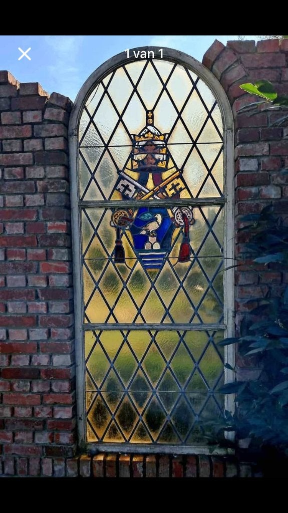 Exclusief antiek glas-in-lood Kerkraam wapenschild Paus XII, Ophalen