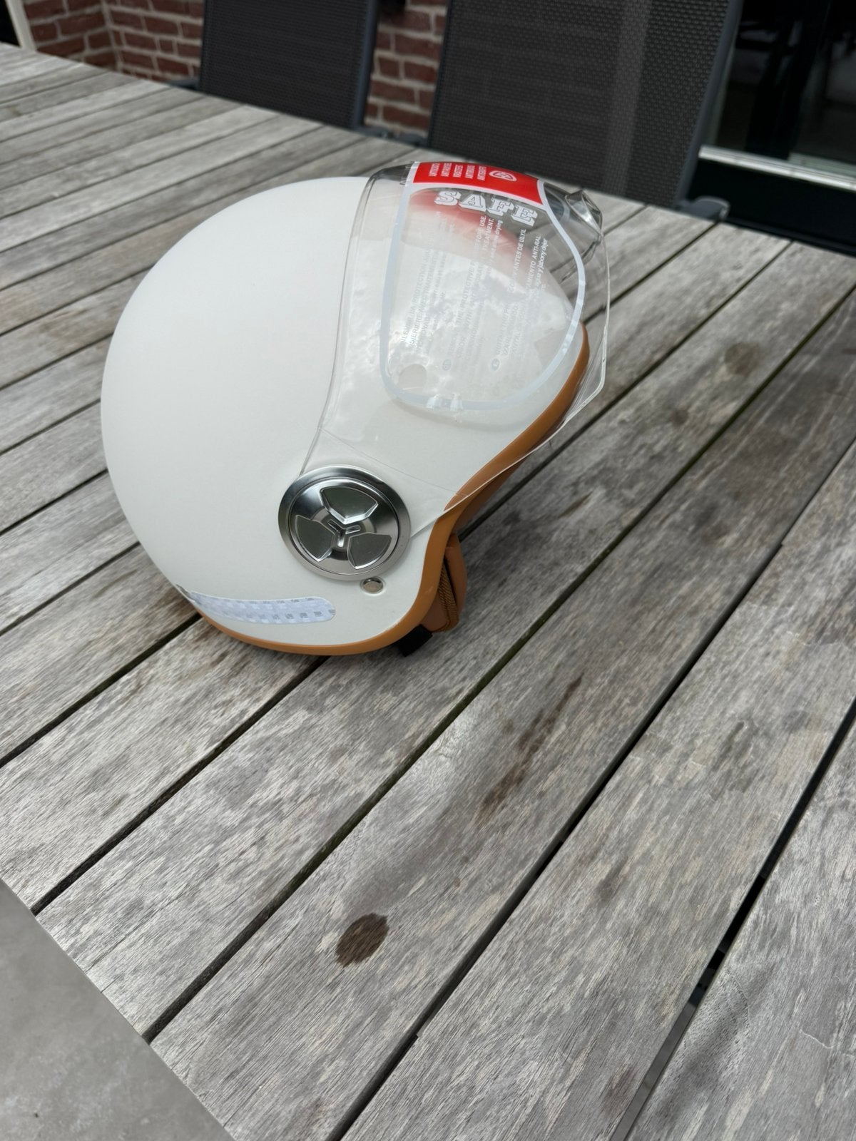 Helm, nieuwe witte scooter/ brommer helm., Fietsen en Brommers, Ophalen, Nieuw, Extra large of groter