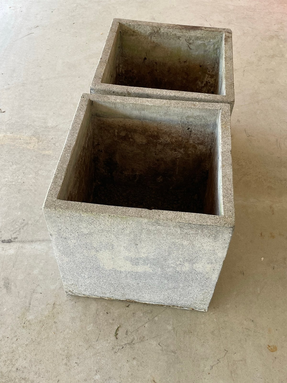 Set van 2 plantenbakken, Tuin en Terras, Bloembakken en Plantenbakken, Ophalen, Steen, Gebruikt, Minder dan 60 cm