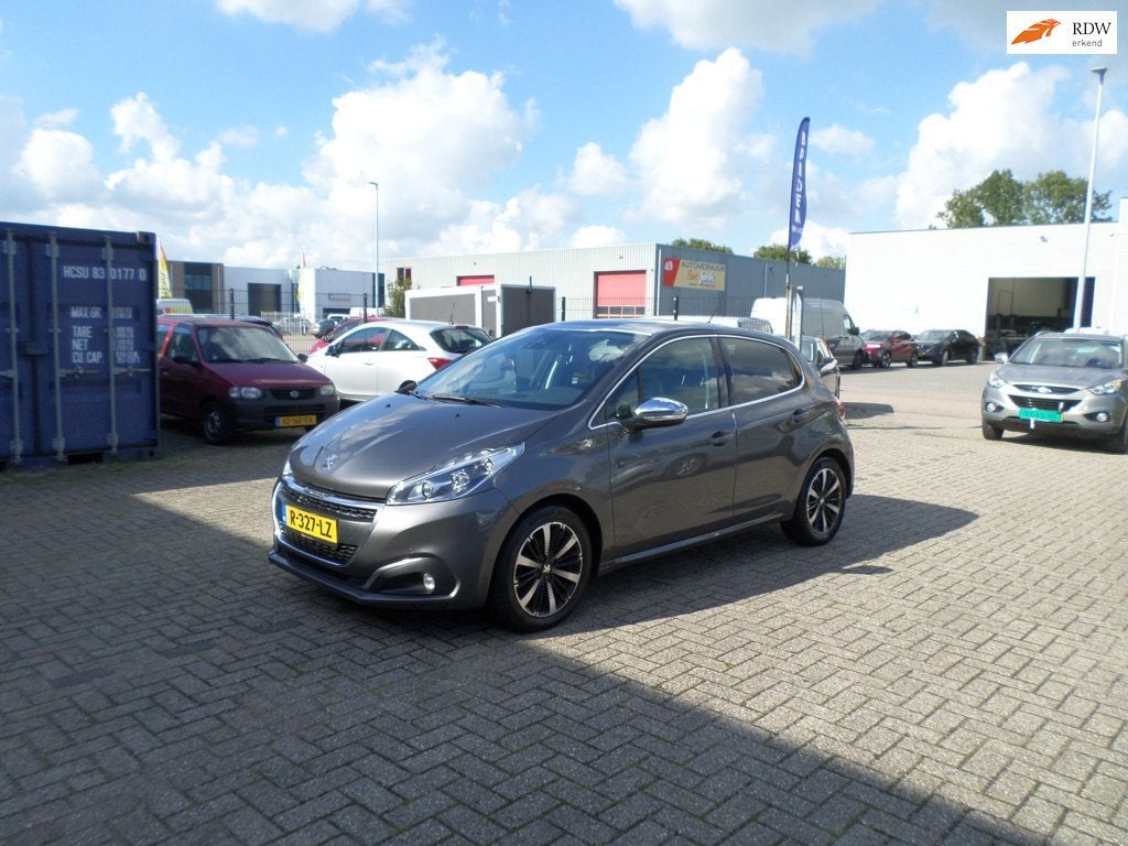 Peugeot 208 1.2 PureTech Tech Edition, Auto's, Gebruikt, Euro 6, 1199 cc, 49 €/maand