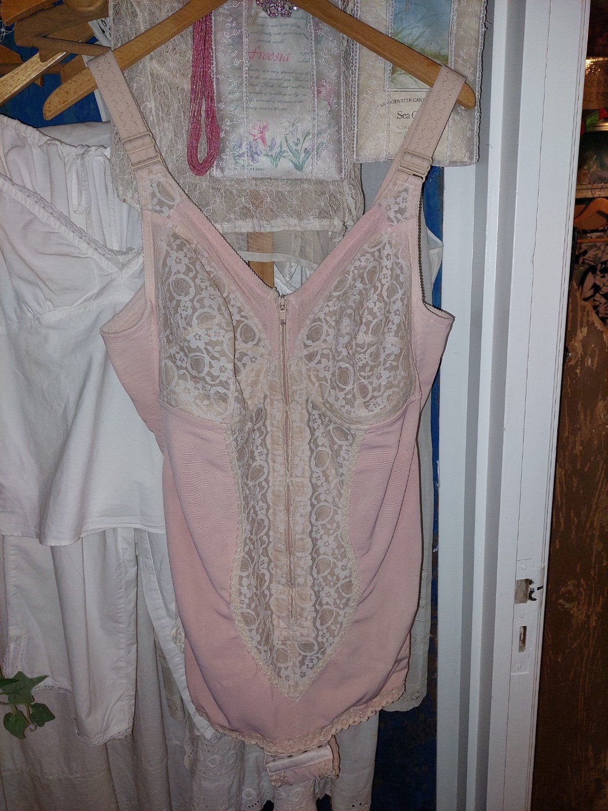 KOOPJE Vintage Roze Body, corset, met Kant en Rits., Kleding | Dames, Onbekend, Ophalen, Roze, Body of Korset