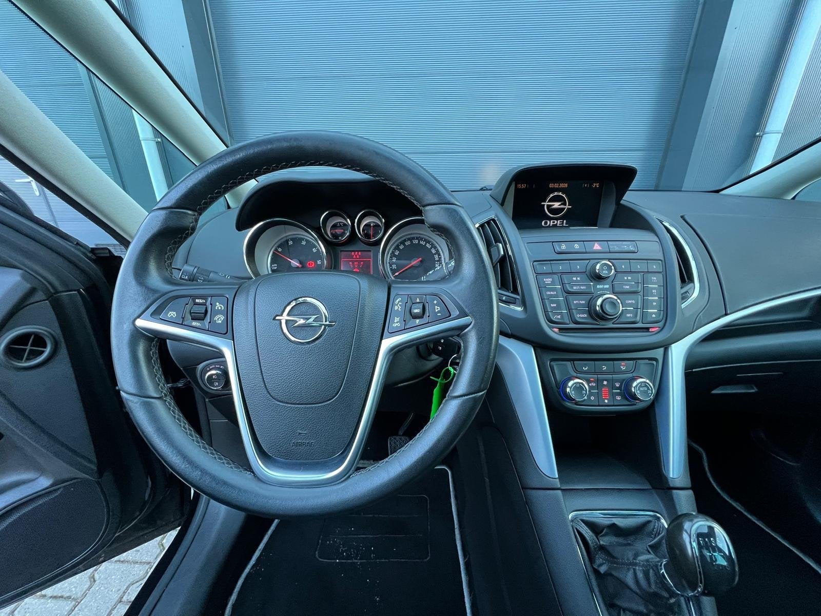 Opel Zafira Tourer 1.6 CDTI BUSINESS+ 7PERS PANO // EXPORT, Gebruikt, Euro 6, 4 cilinders, 7 stoelen