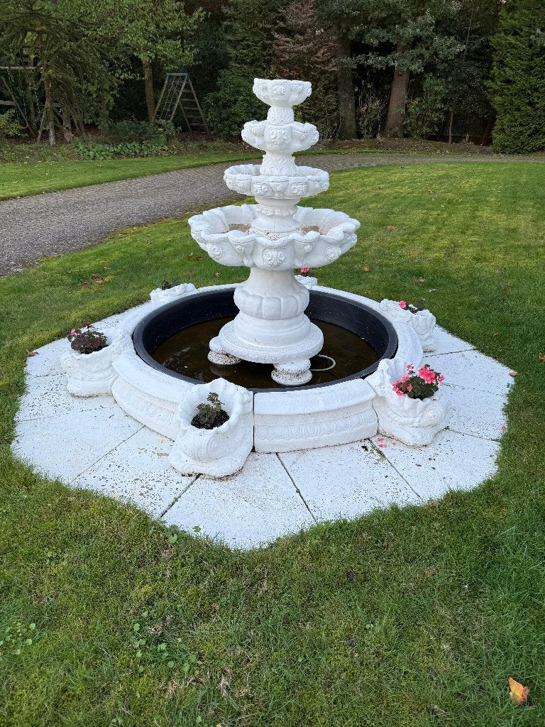 Klassieke fontein/waterornament., Ophalen, Gebruikt, Beton, Fontein