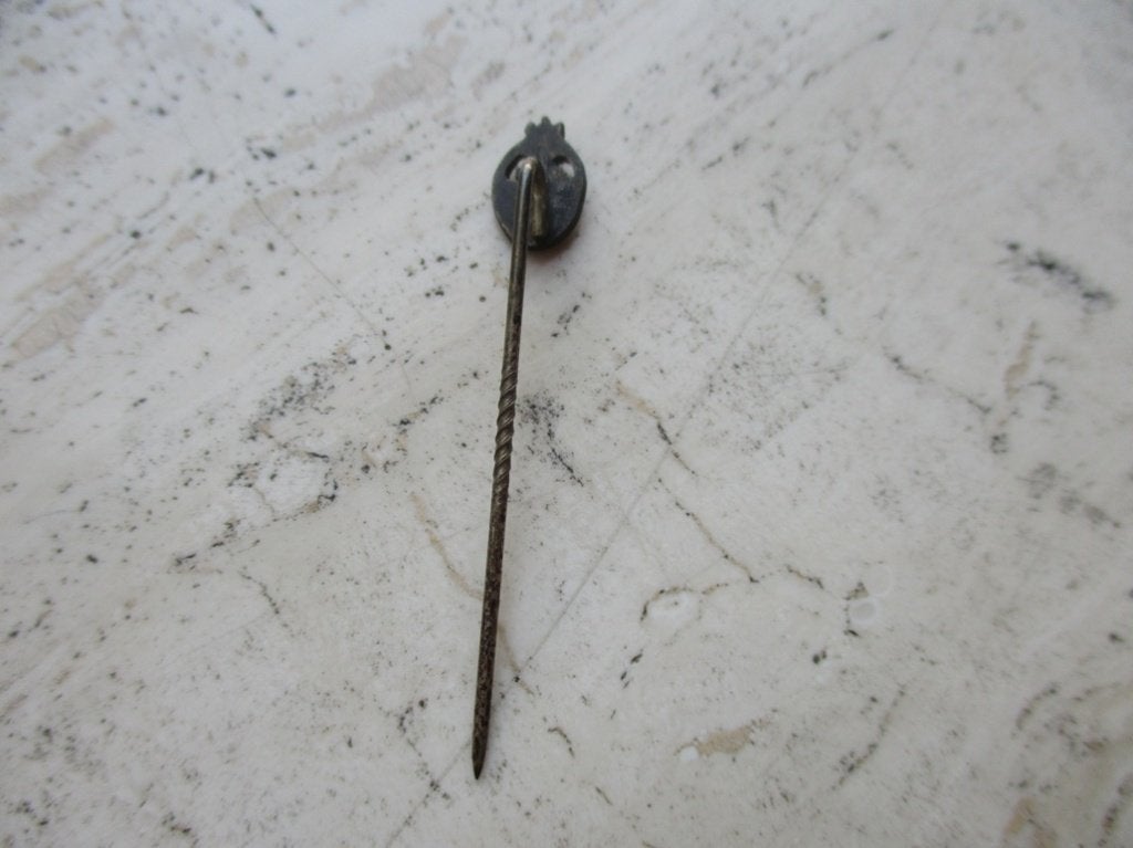 Miniatuurpin PAB 9mm zink (2), Verzamelen, Ophalen of Verzenden, Landmacht, Duitsland, Lintje, Medaille of Wings