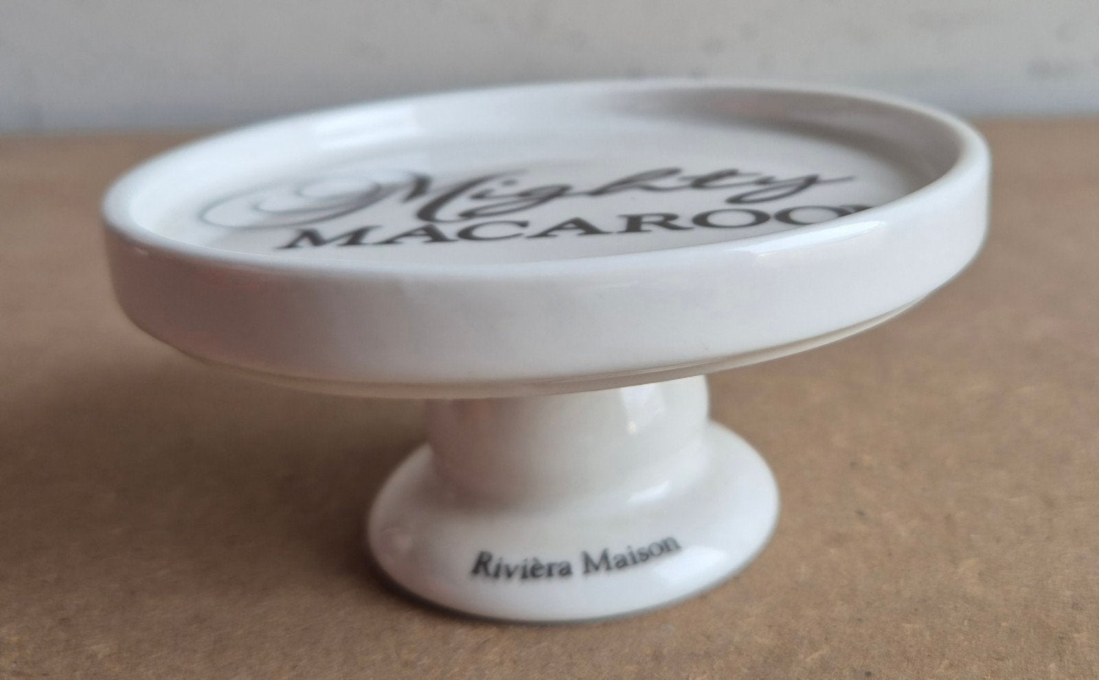 Riviera Maison " Mighty macaroon", Ophalen of Verzenden, Zo goed als nieuw, Porselein