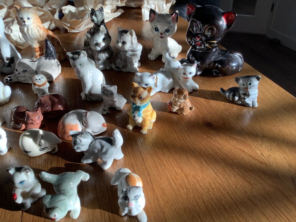 Verzameling van diverse kattenbeeldjes, Verzamelen, Ophalen of Verzenden, Gebruikt, Dier