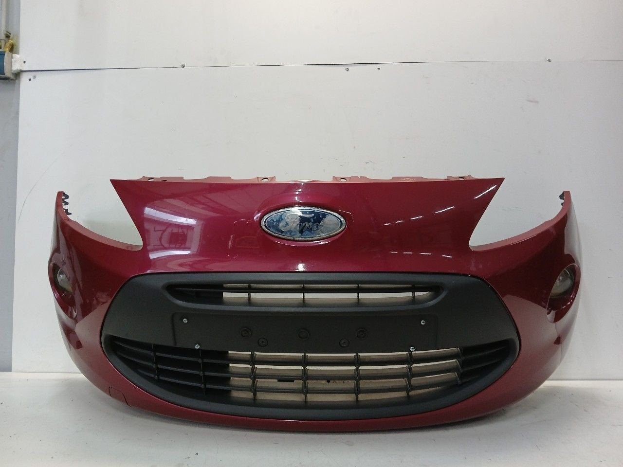 Bumper voor Ford Ka, Onderdelen@venauto.nl, Van der Ven Autorecycling B.V., Gebruikt, Ettenseweg 76, 4706 PB Roosendaal, The Netherlands