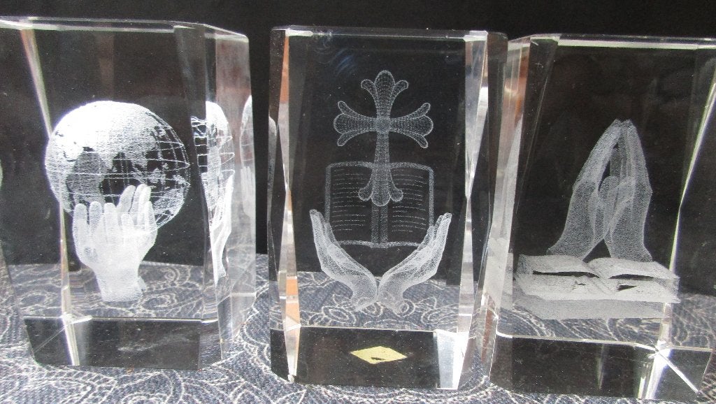 2 x 3D laserblok met christelijke motieven - 3,00 pst, Verzamelen, Ophalen of Verzenden, Zo goed als nieuw