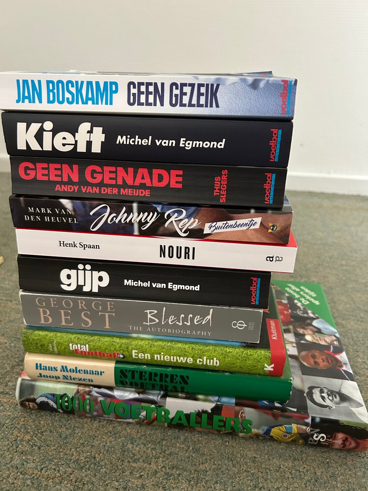 Voetbalboeken: Biografieën en meer, Ophalen of Verzenden, Gelezen, Balsport