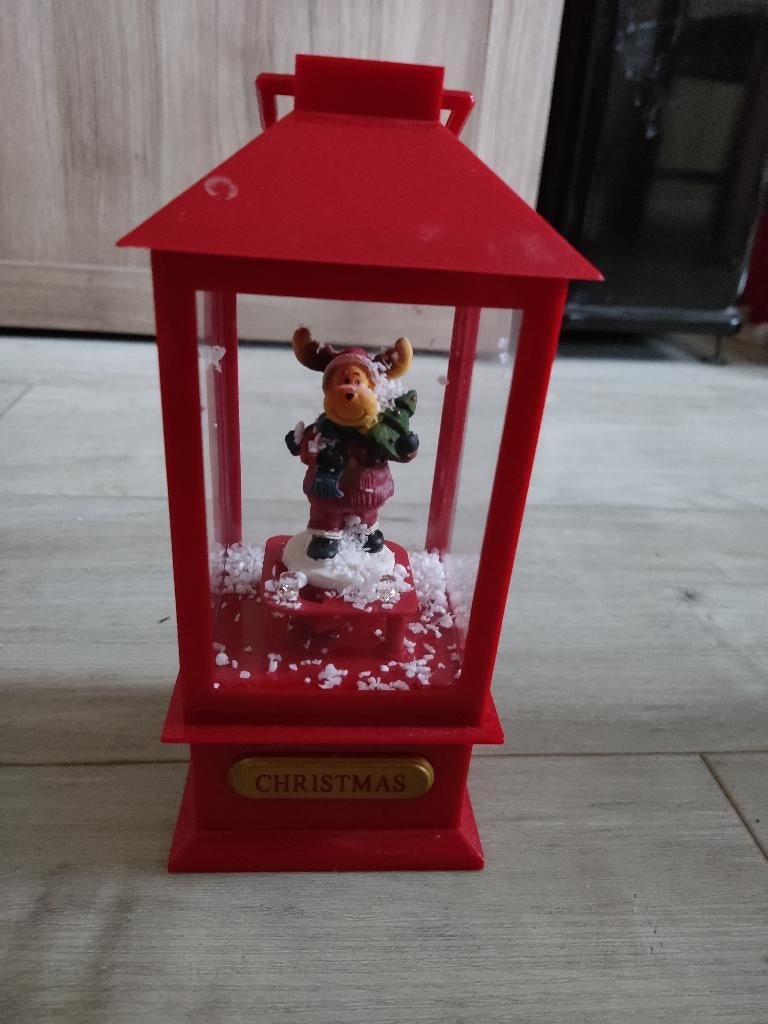 Leuke sneeuwlantaarn met rendier, Ophalen of Verzenden, Zo goed als nieuw