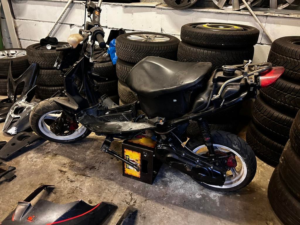 Yamaha Aerox, Fietsen en Brommers, Scooters | Yamaha, Ophalen, Zo goed als nieuw, Tweetakt, Aerox
