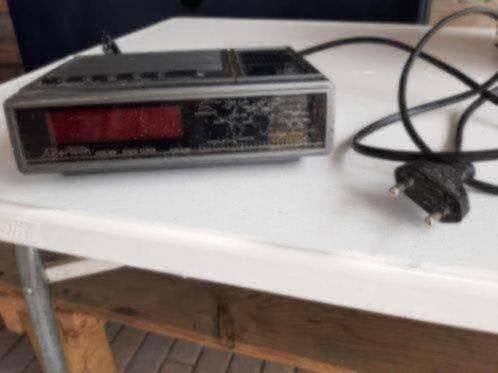 Grundig Retro klokradio jaren 70/80, Ophalen of Verzenden, Audio en Video