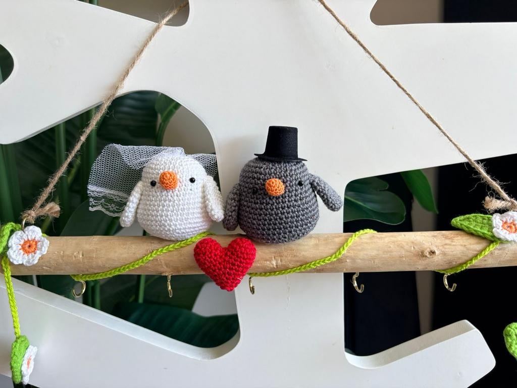 Gehaakte Bruidsparen Vogeltjes - Handgemaakt Decoratie, Nieuw, Meerkleurig, Ophalen of Verzenden, Knutselwerk
