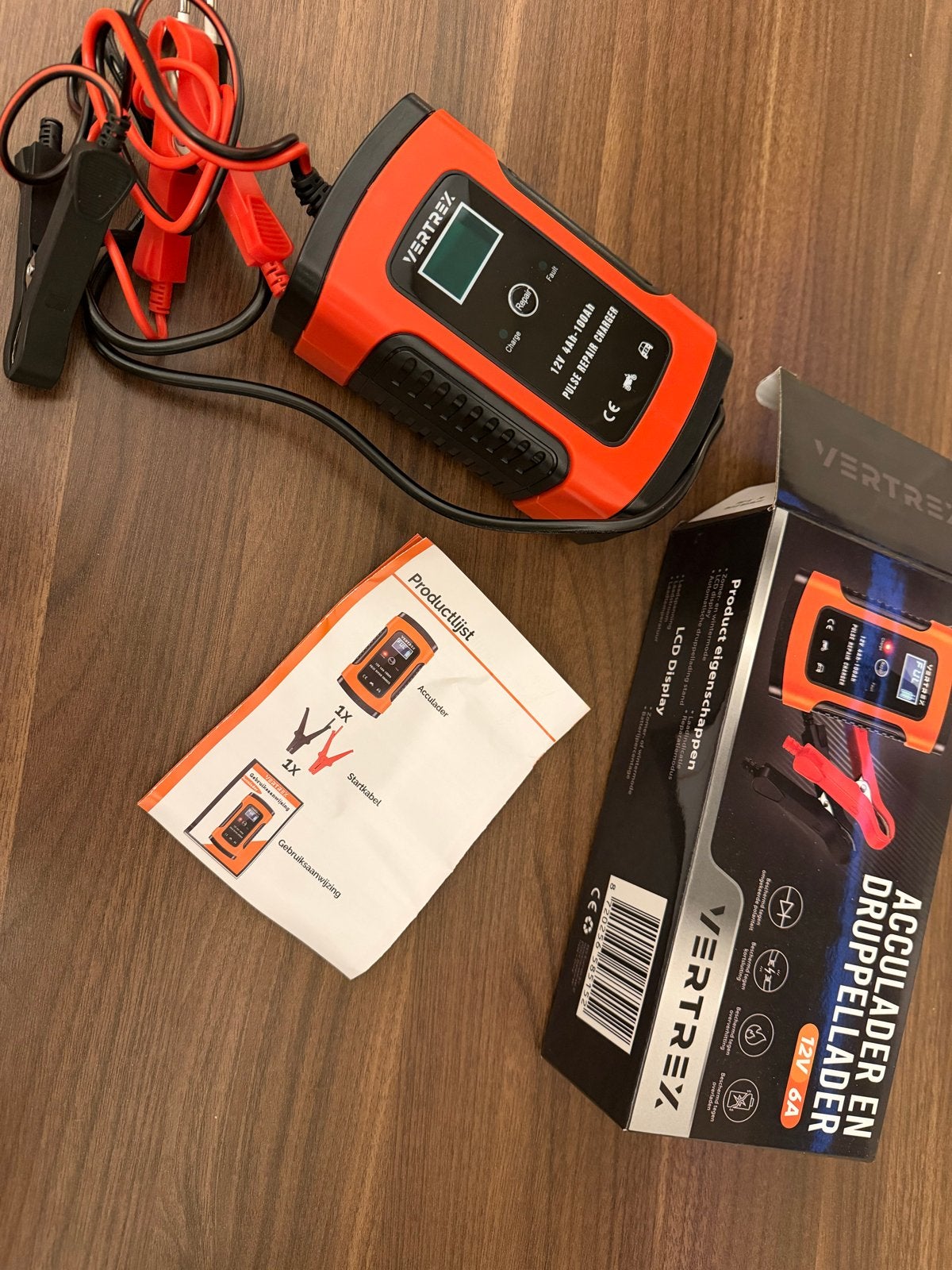 Acculader en druppellader 12V 6A Vertex - Zo goed als nieuw, Auto-onderdelen, Gebruikt