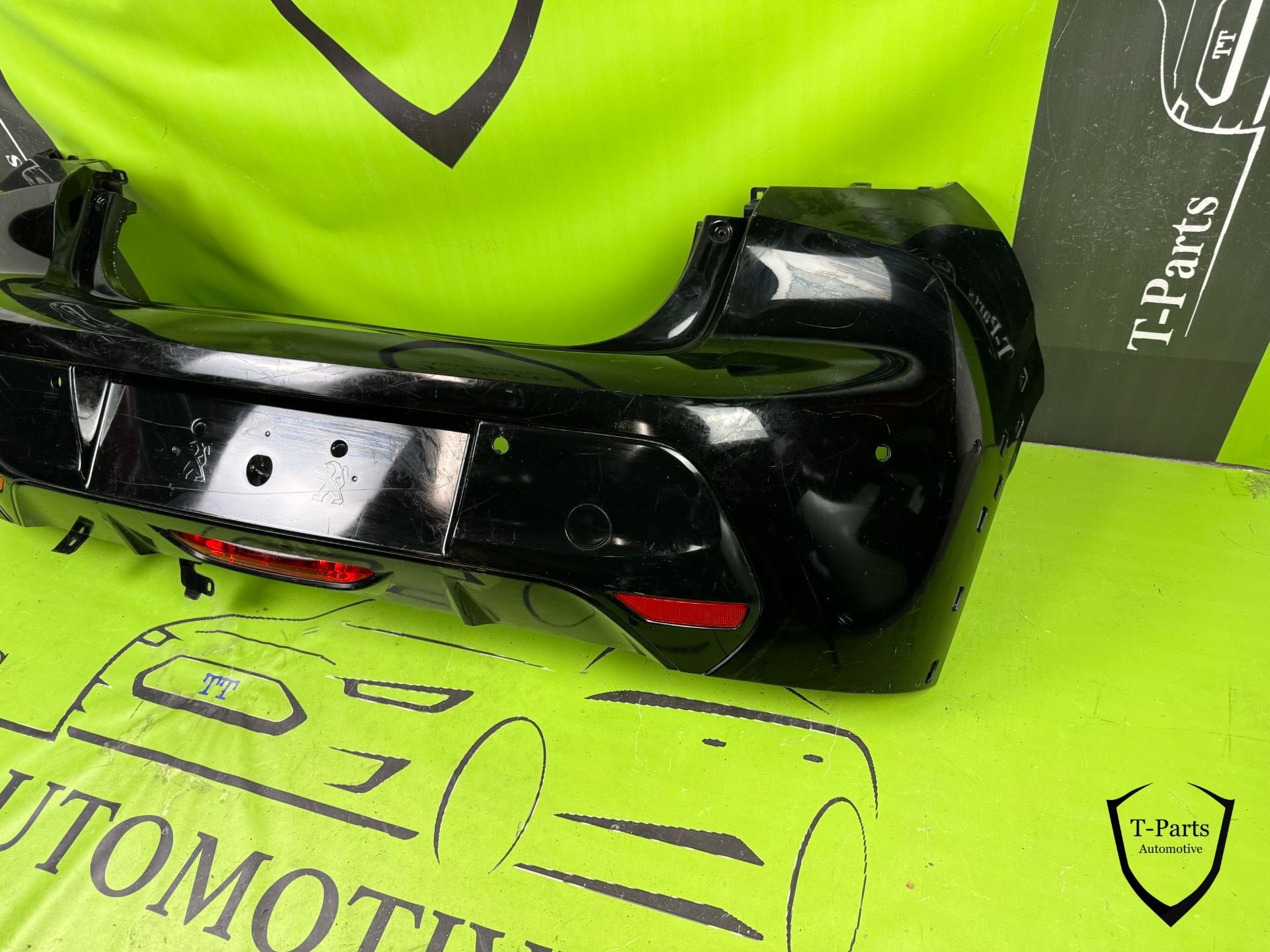 peugeot 208 GT line achterbumper 6x pdc bumper 2019+, Info@fabrikant.eu, Ophalen of Verzenden, Bumper, Fabrikant BV