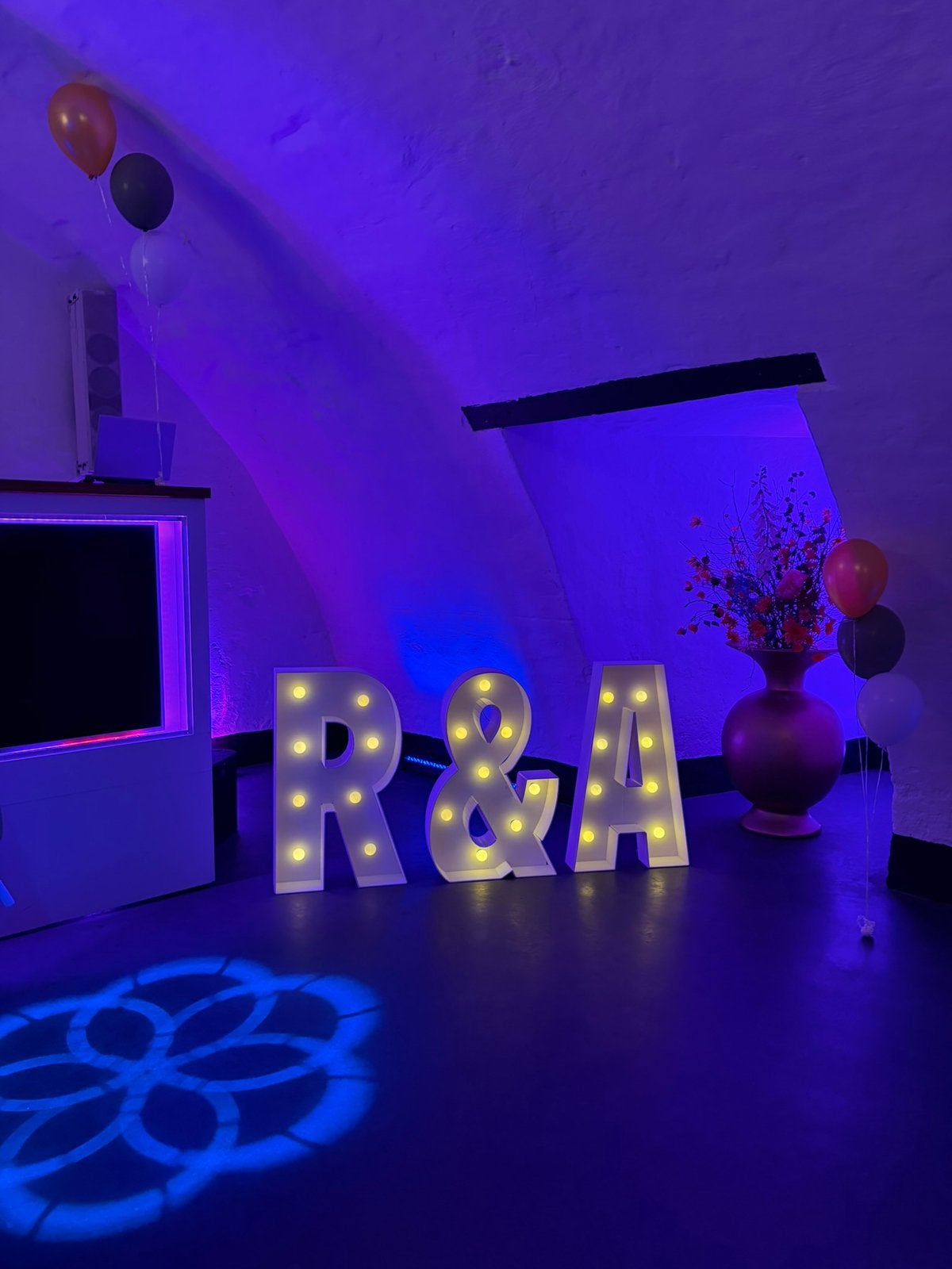 LED letters R&A, Ophalen, Zo goed als nieuw