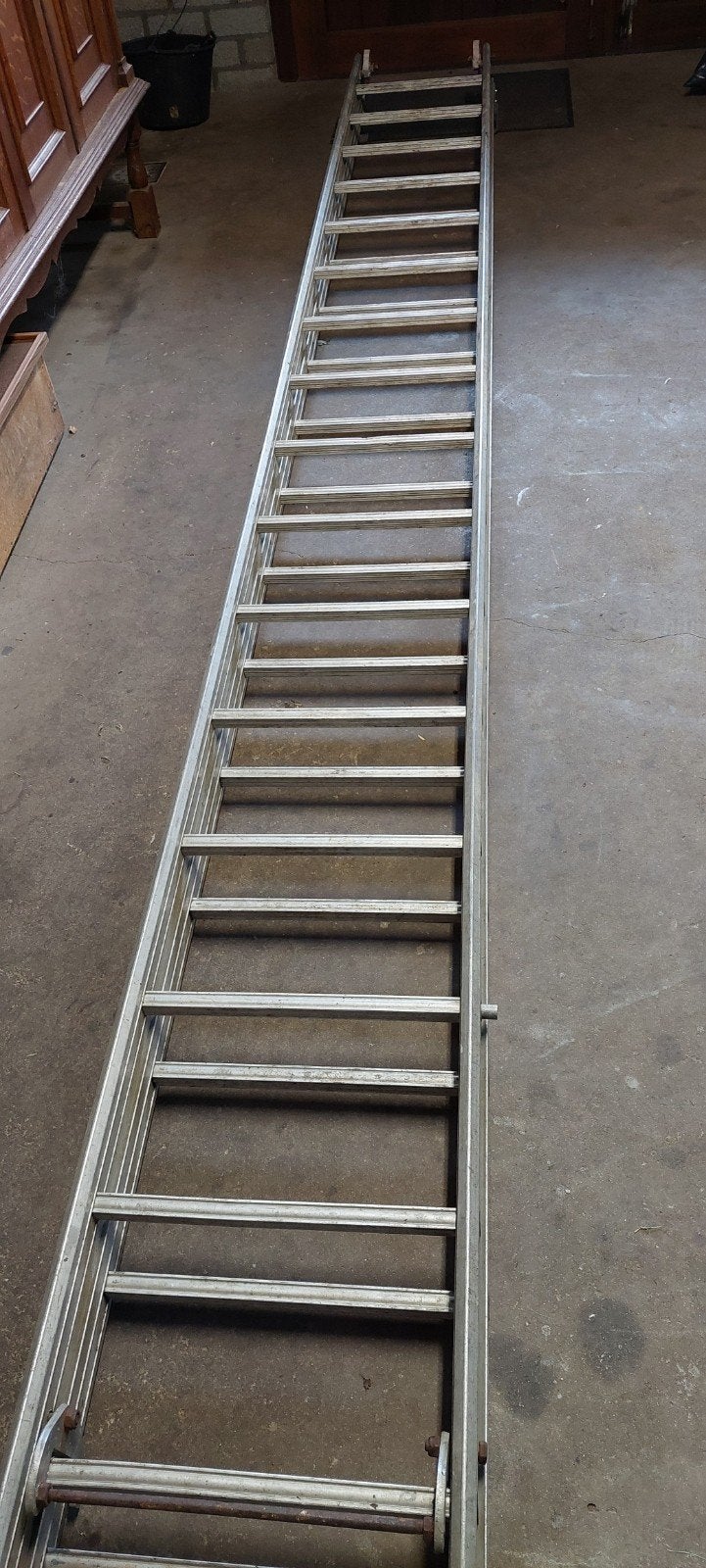 Aluminium uitschuifbare ladder - 4 meter of meer, Doe-het-zelf en Verbouw, Ophalen, Gebruikt, Ladder, Opvouwbaar of Inschuifbaar