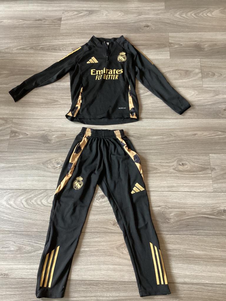 Real Madrid trainingspak zwart/goud 2024 kids, Kinderen en Baby's, Kinderkleding | Maat 152, Ophalen, Adidas, Gebruikt, Sport- of Zwemkleding