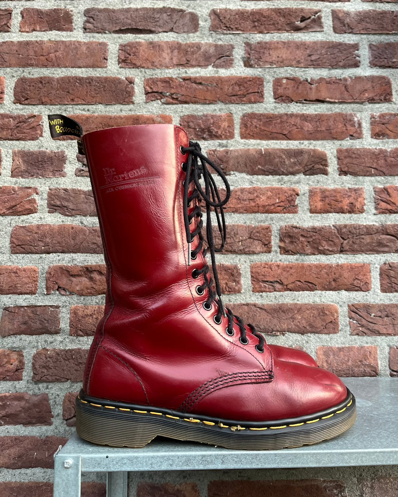 Dr. Martens 1914 MIE Mid calf cherry red maat Uk 7/ Eu 41, Kleding | Dames, Hoge laarzen, Dr. Martens, -, -