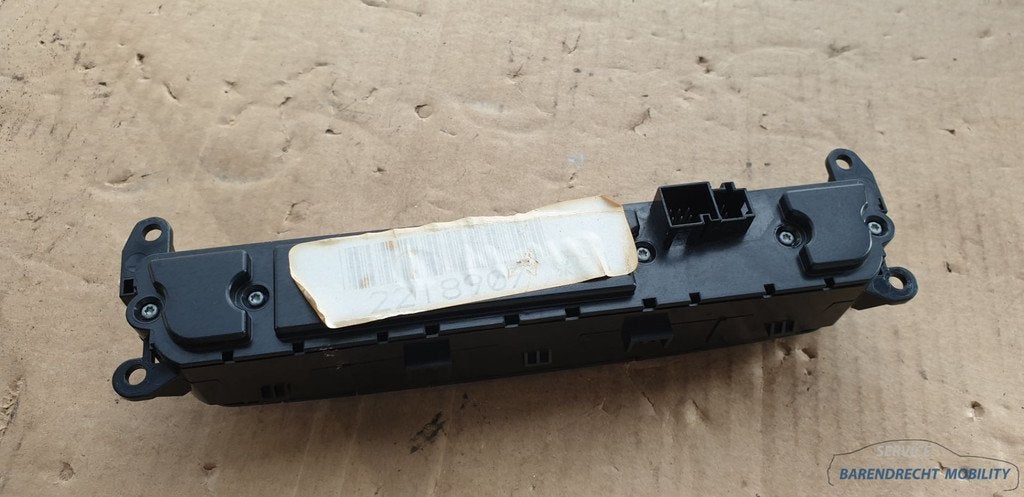 Gevarenlicht schakelaar ML W164 R klasse Mercedes 1648709910, Auto-onderdelen, Dashboard en Schakelaars, Gebruikt, Mercedes-Benz AG