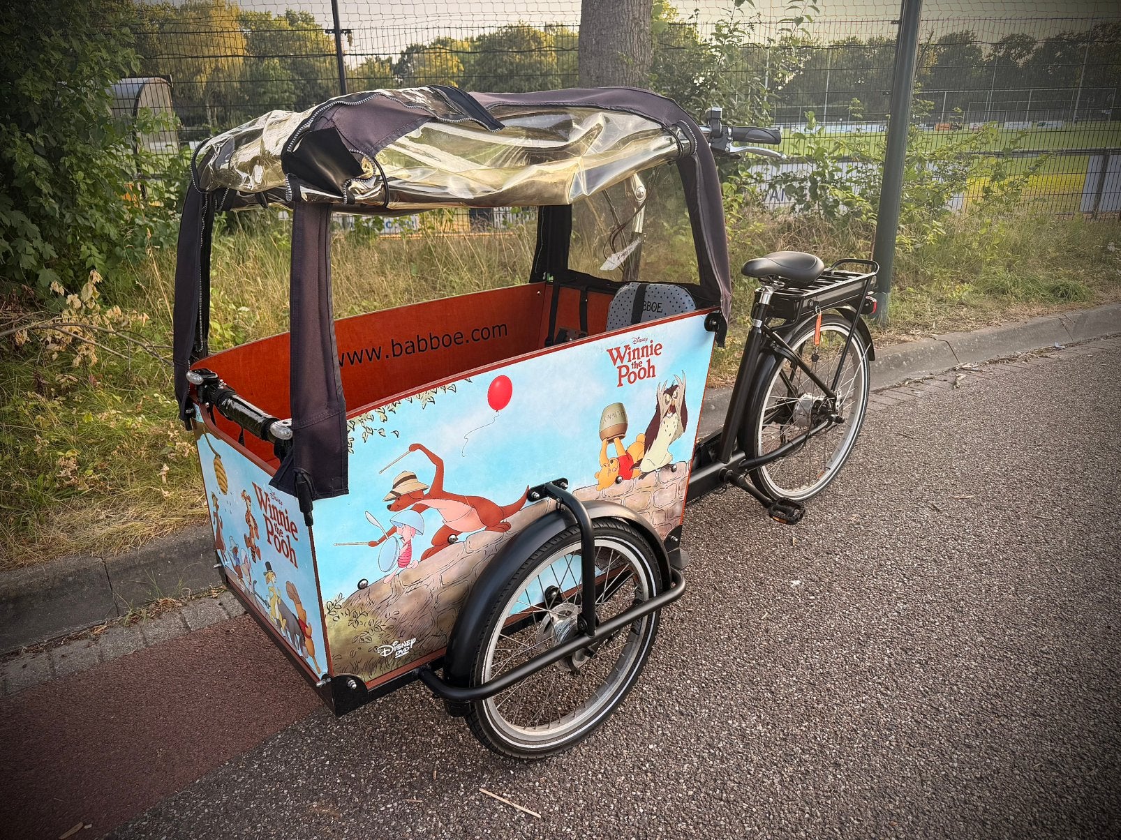 Babboe big E bakfiets Disney limited editie Winnie the pooh, Fietsen en Brommers, Fietsen | Bakfietsen, Ophalen, Zo goed als nieuw