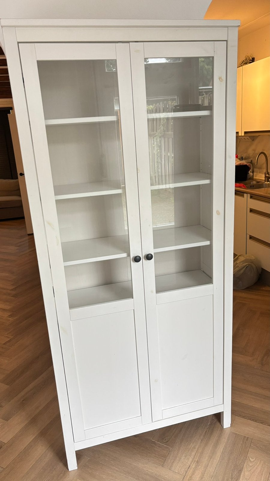 Witte vitrinekast glazen kast ikea, Ophalen, Met deur(en), 50 tot 100 cm, Zo goed als nieuw