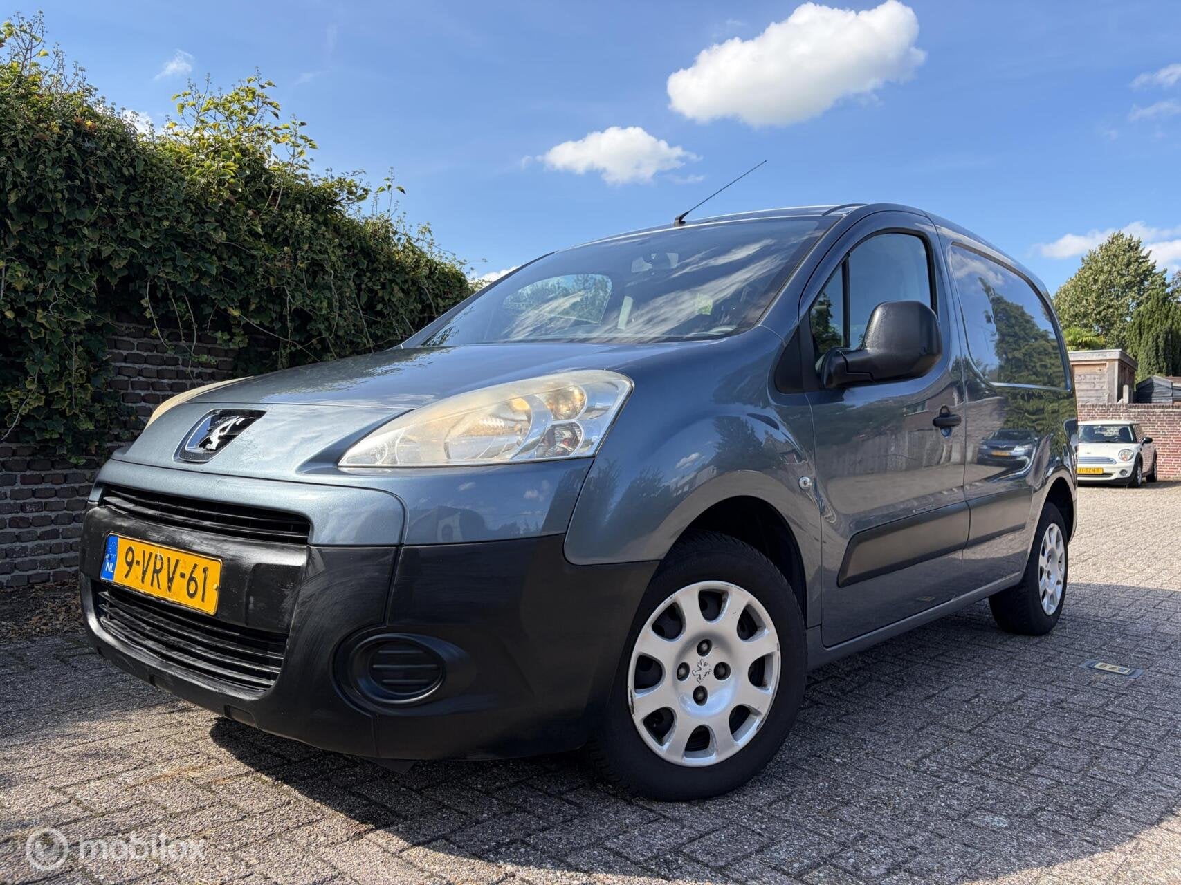 Peugeot Partner bestel 120 1.6 HDI L1 XT Profit + / BTW auto, Euro 5, Stof, Gebruikt, Zwart