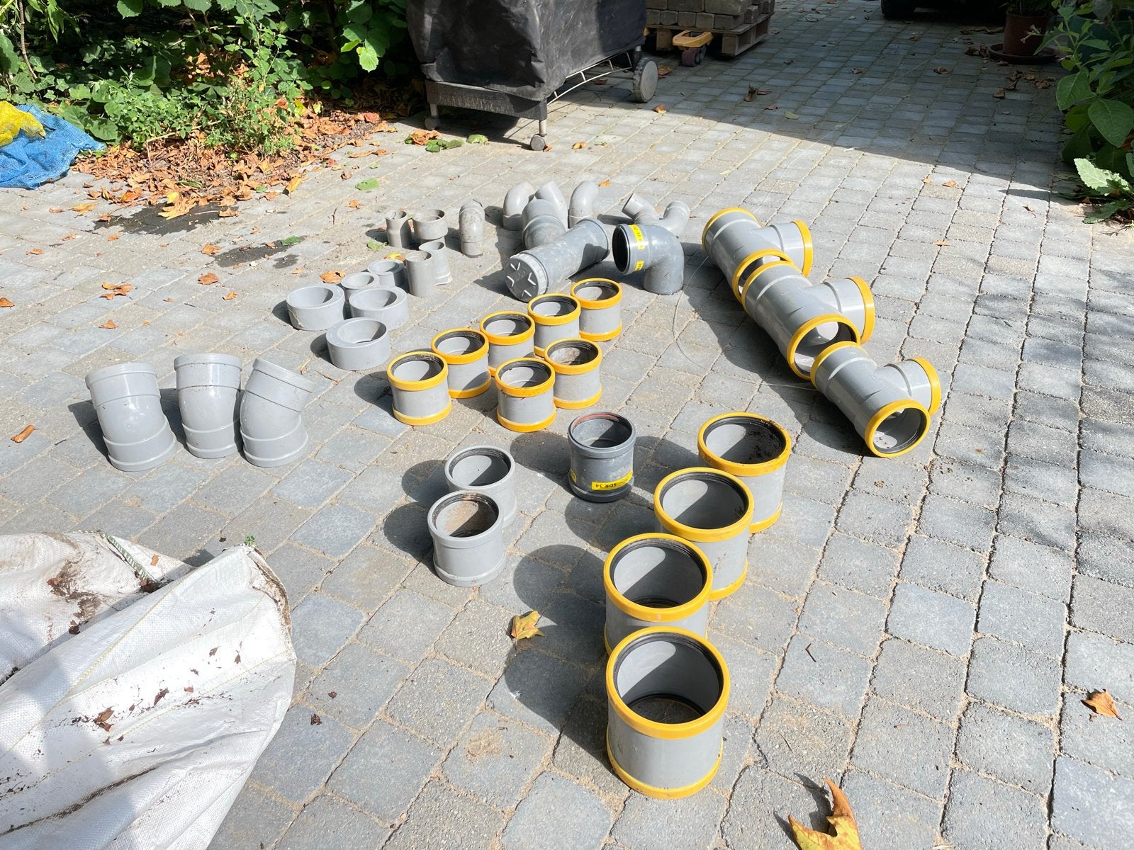 Diverse Riool Verbindingsstukken en Buizen - PVC 36 stuks, Ophalen, Afvoer, Gebruikt, Pvc