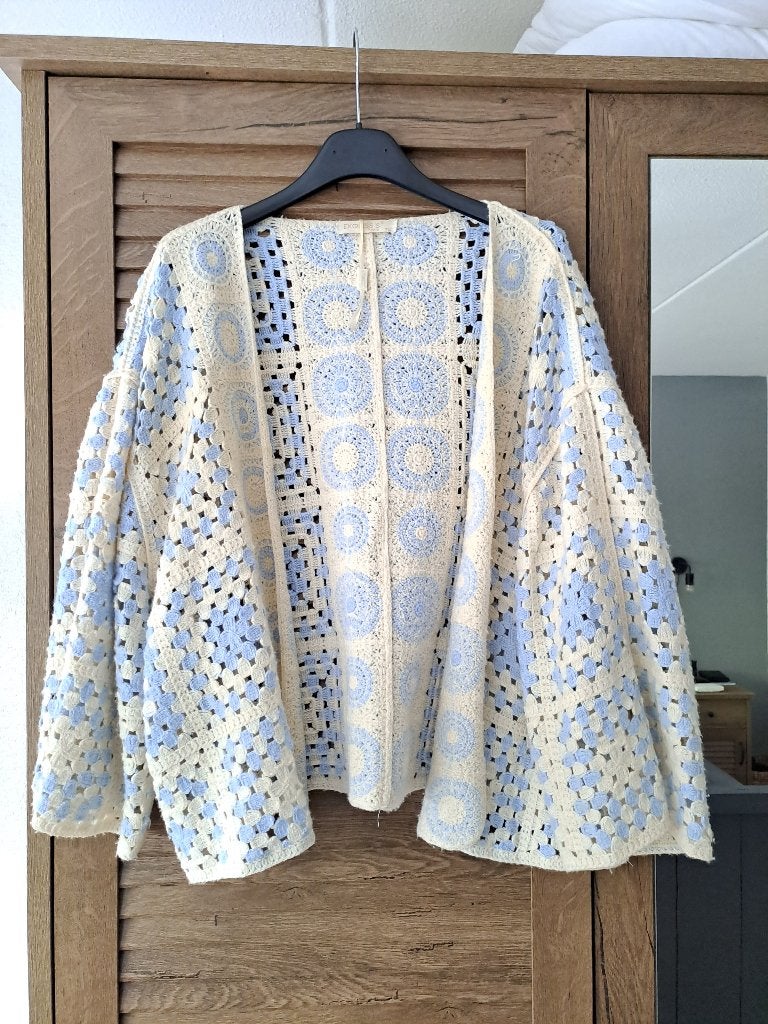 Gehaakt vest creme blauw onesize, Ophalen of Verzenden, Zo goed als nieuw, Meerkleurig