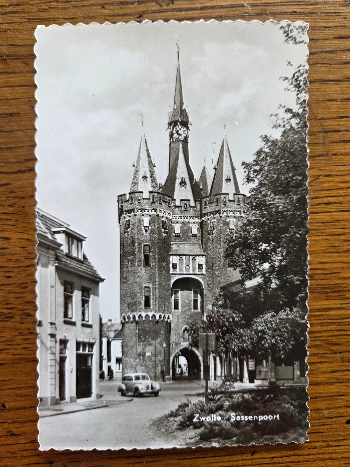 Zwolle, Sassenpoort, 1959, Verzamelen, Ansichtkaarten | Nederland, Ophalen of Verzenden, 1940 tot 1960, Overijssel