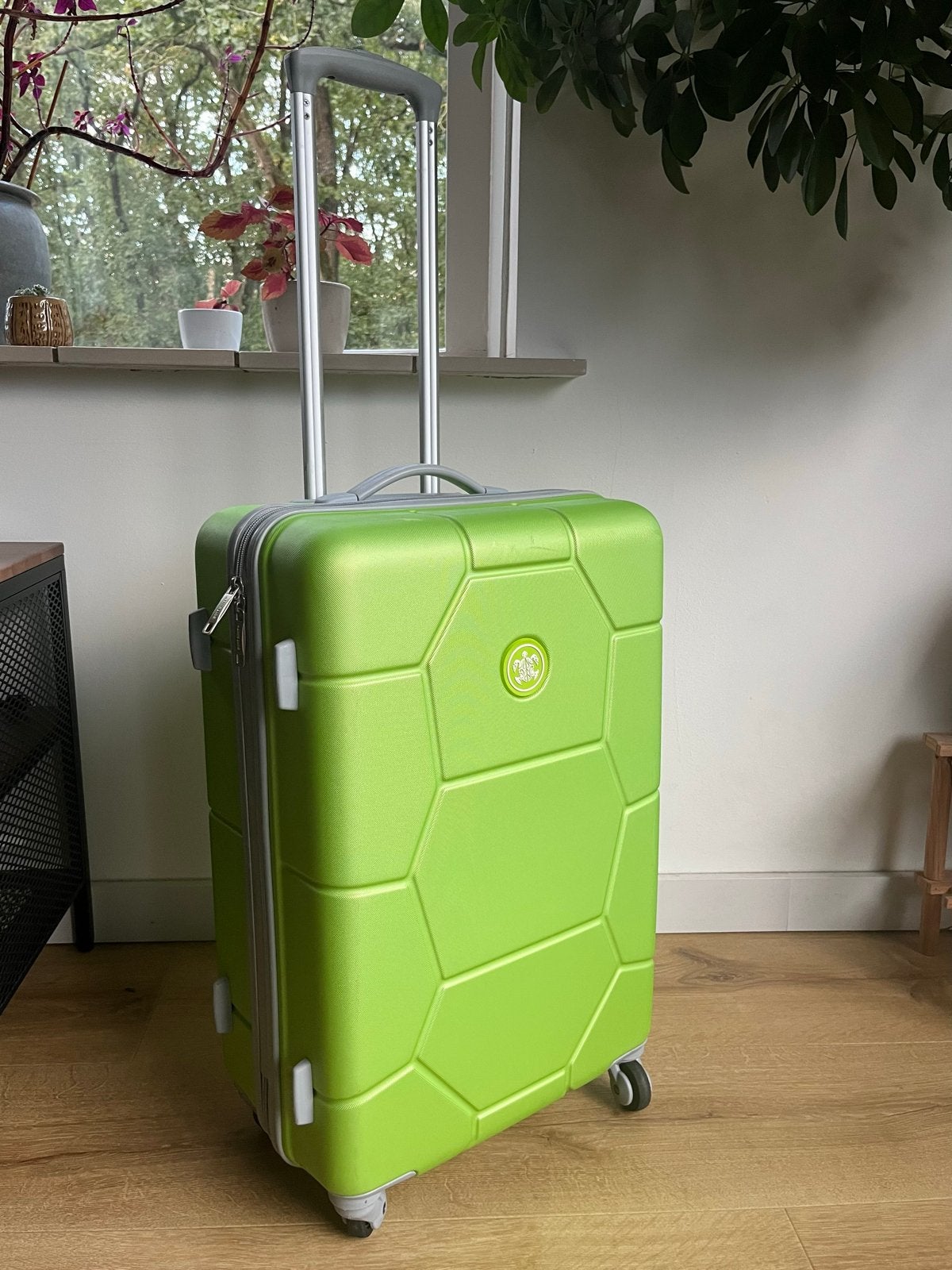Suitsuit Caretta Bright Lime 2016 Koffer - Zo goed als nieuw, Hard kunststof, Zo goed als nieuw, 35 tot 45 cm, Uitschuifbare handgreep