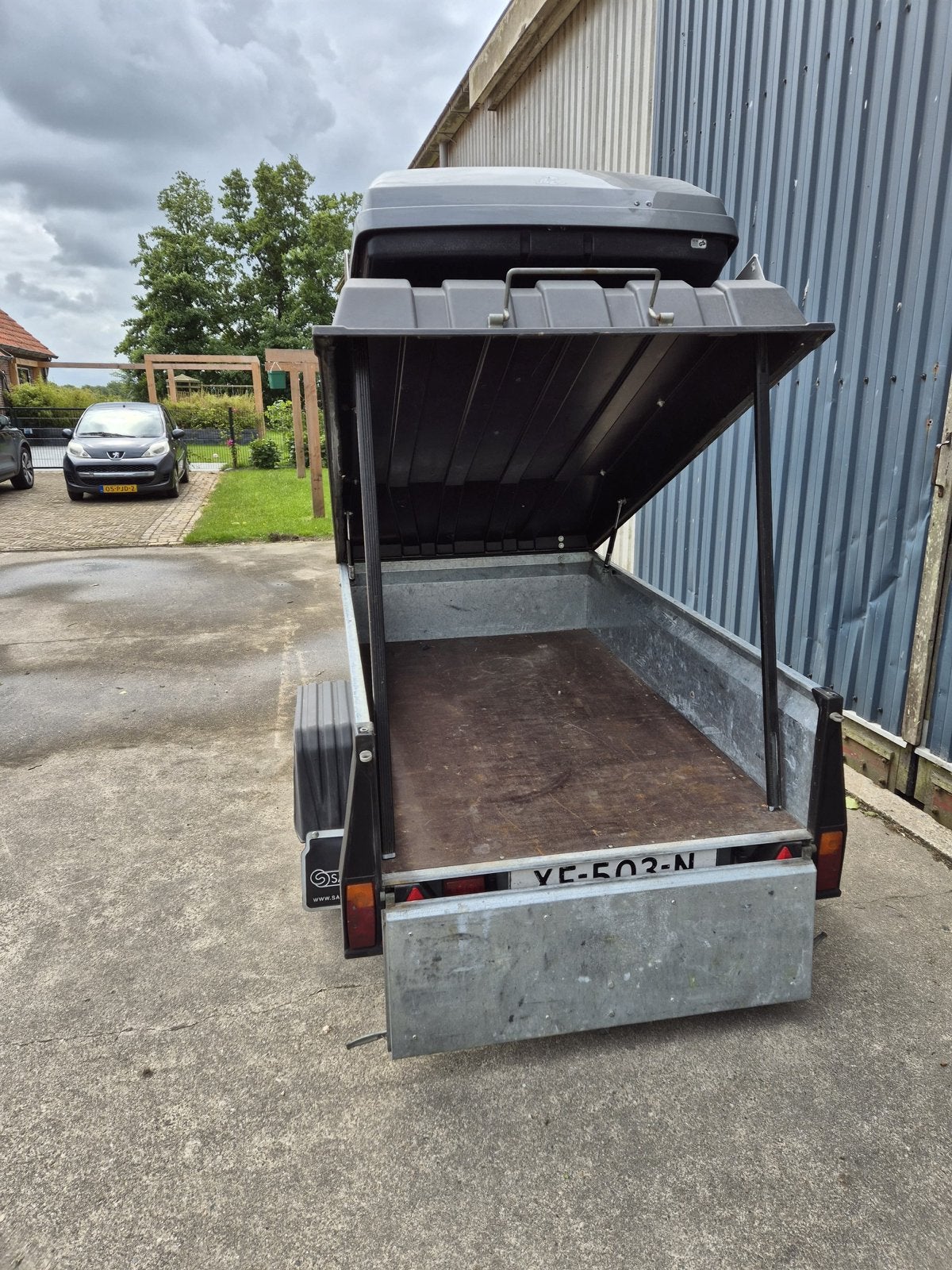 Saris aanhangwagen met dakkoffer - Ideaal voor vakantie!, Caravans en Kamperen, Ophalen of Verzenden, Gebruikt