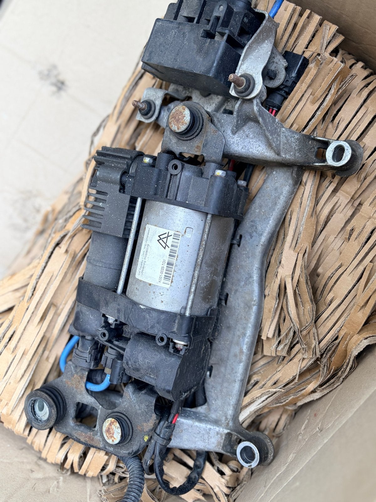 Porsche Cayenne / VW Touareg Luchtvering Compressor, Ophalen of Verzenden, Gebruikt, Volkswagen