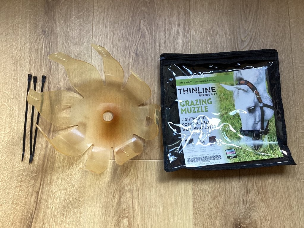 Thinline Graasmasker maat Mini/Pony met uitsparing 2,5 cm, Dieren en Toebehoren, Weidegang