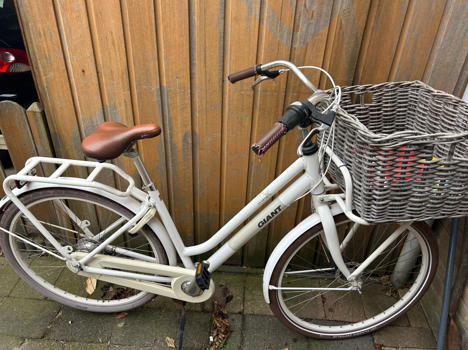 Giant Triple X damesfiets met grote mand, Ophalen, Zo goed als nieuw, 26 inch of meer, Handrem