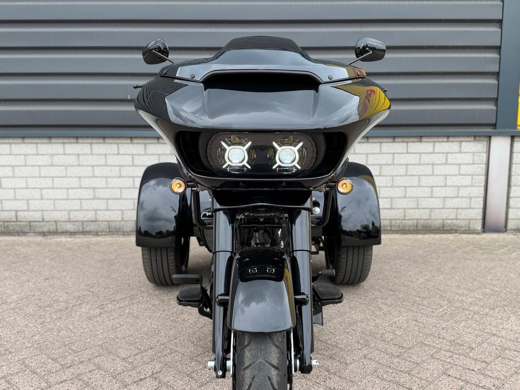 Harley Davidson FLTRT Road Glide 3 trike CUSTOM BLACK EDITIO, Motoren, Traction Control, Bedrijf, Meer dan 35 kW, Toermotor