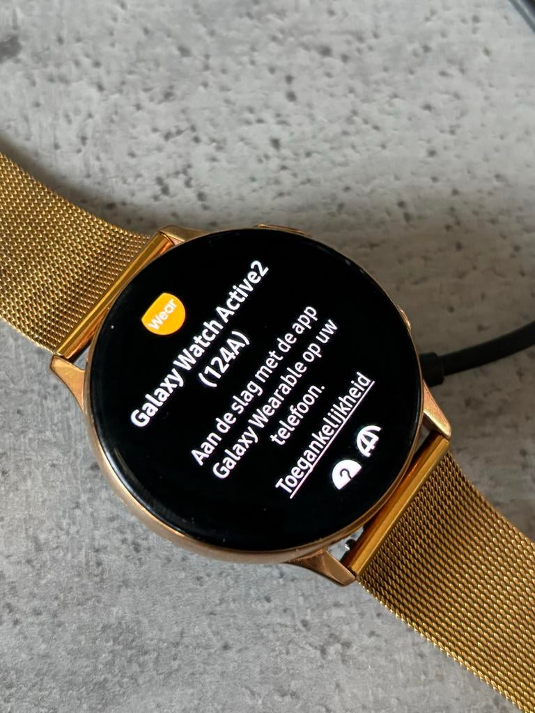 Samsung Galaxy Watch Active2 (SM-R830) Goud, Ophalen of Verzenden, Zo goed als nieuw, Overige merken