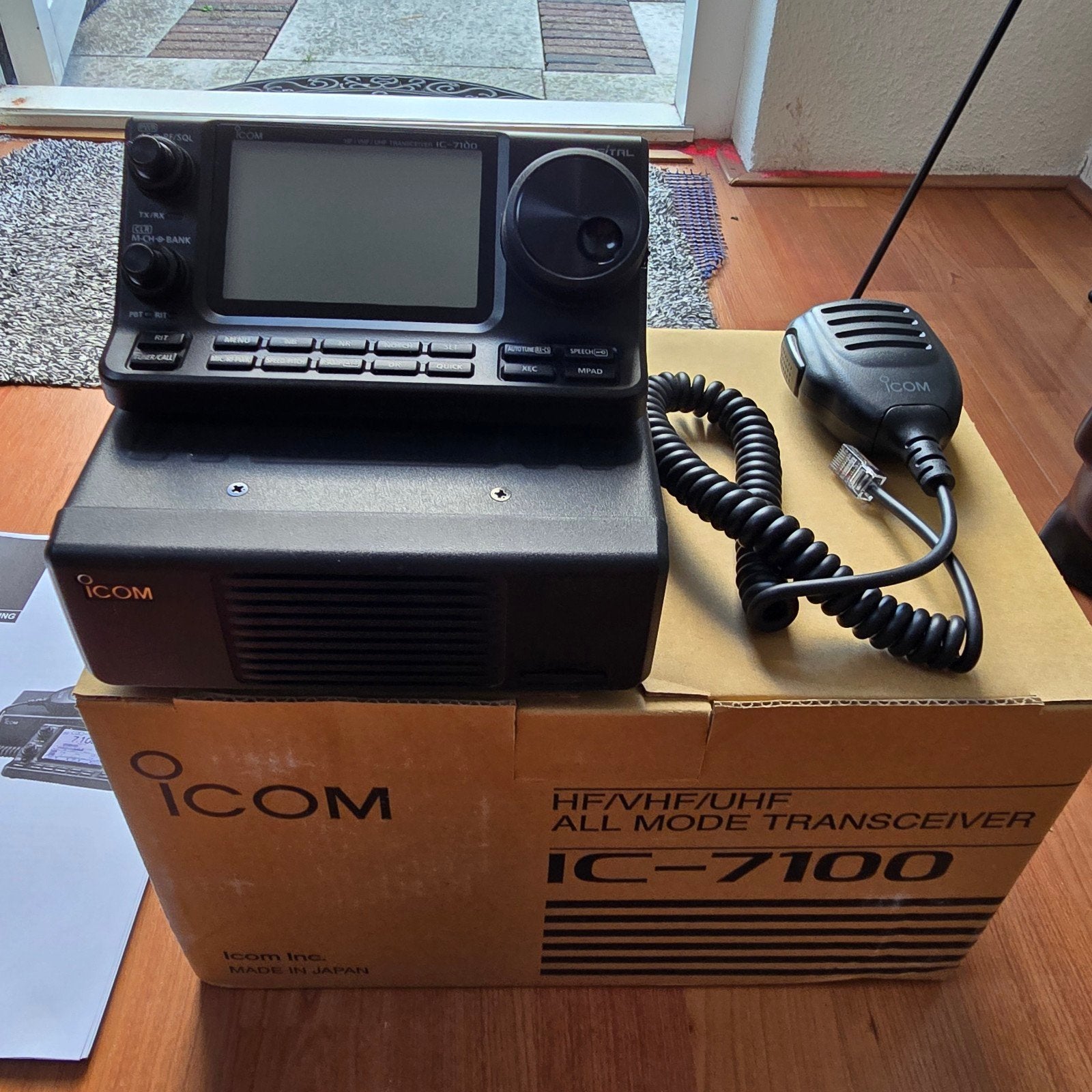 Icom IC-7100 (In nieuwstaat, 1e eigenaar, compleet in doos), Telecommunicatie, Zenders en Ontvangers, Ophalen of Verzenden, Zo goed als nieuw