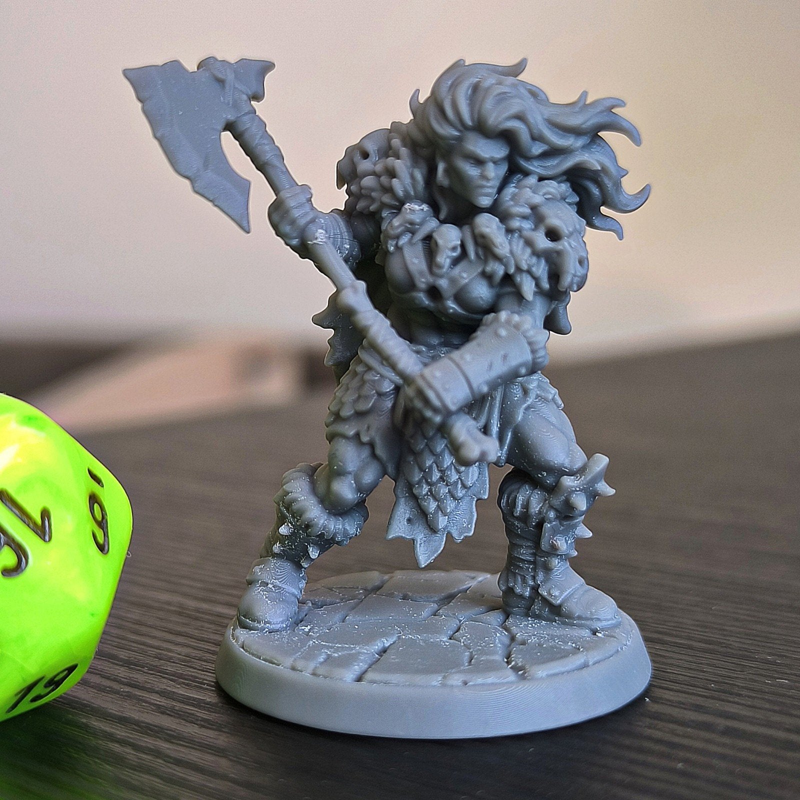 Barbaric woman Miniature D&D HQ dungeon's and dragons, Ophalen of Verzenden, Overige soorten