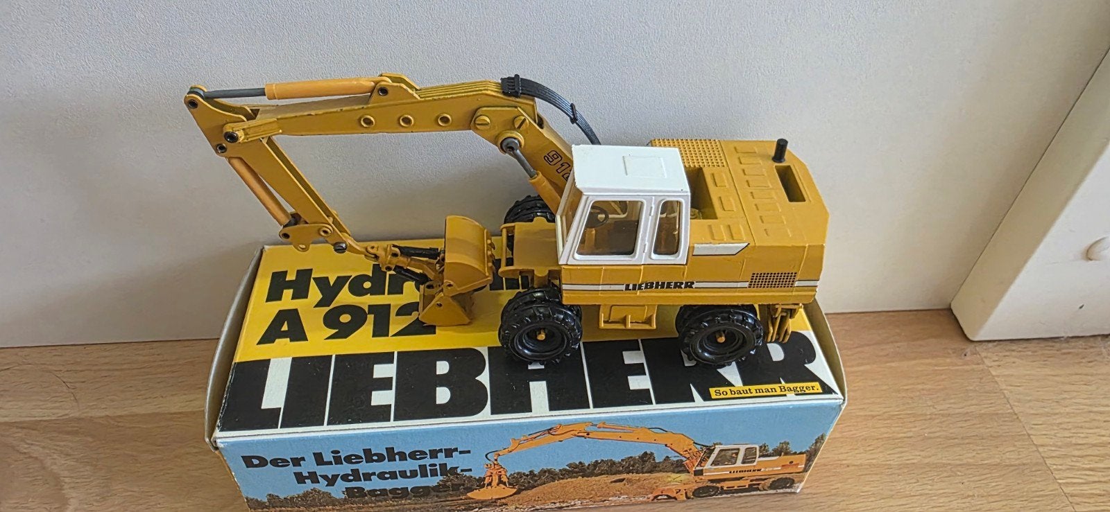liebherr  A912, Ophalen of Verzenden, Zo goed als nieuw, Hijskraan, Tractor of Landbouw, Conrad