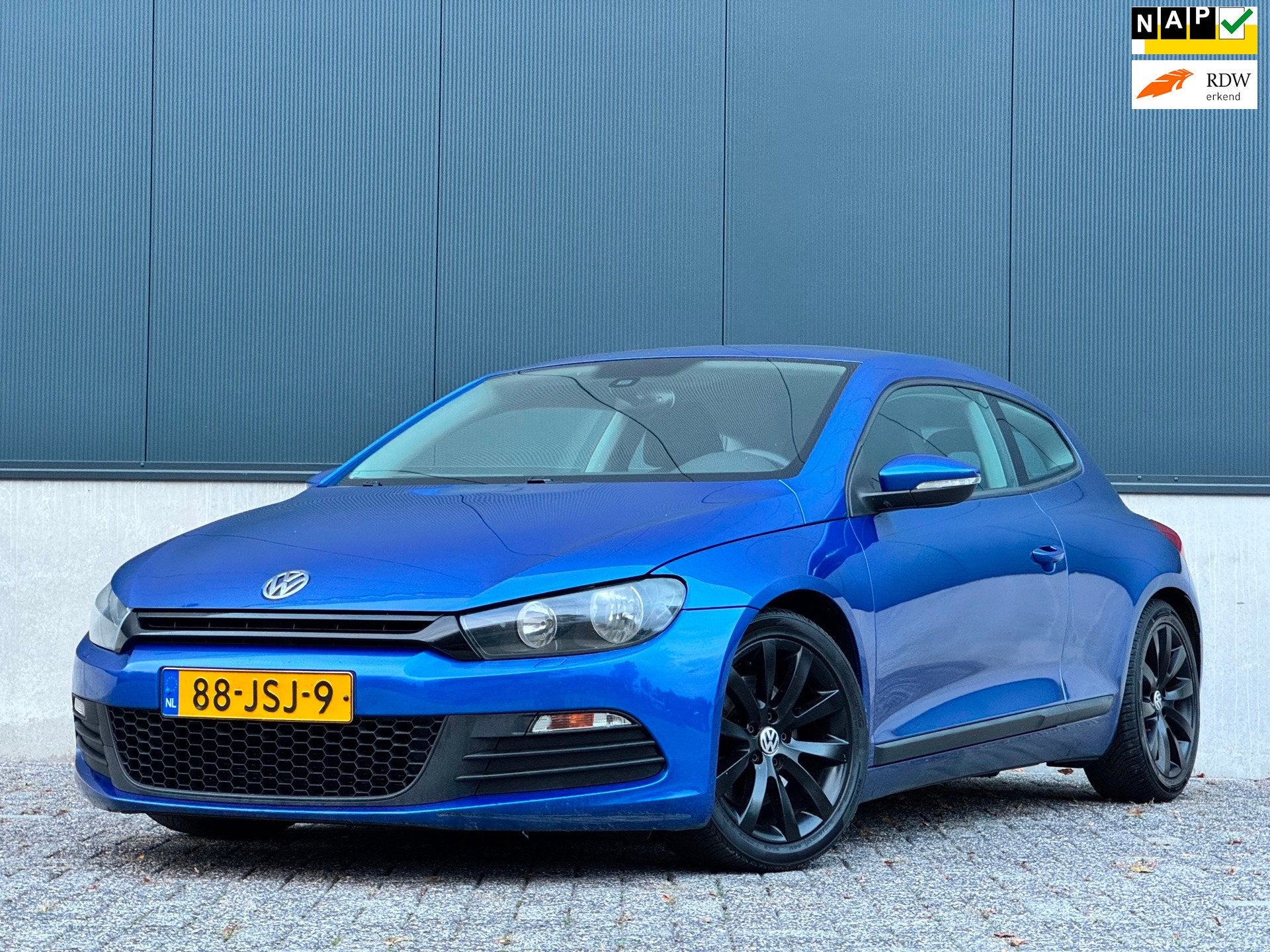 Volkswagen Scirocco 1.4 TSI|AUT|PSENSOR|STOELVERW|POP&BANGS|, Auto's, Gebruikt, 4 cilinders, Origineel Nederlands, Bedrijf