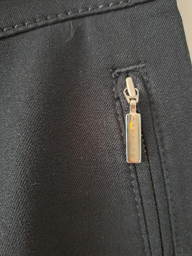 Broek 42 ZAFFIRI, Kleding | Dames, Zwart, Maat 42/44 (L), Ophalen of Verzenden, Zo goed als nieuw