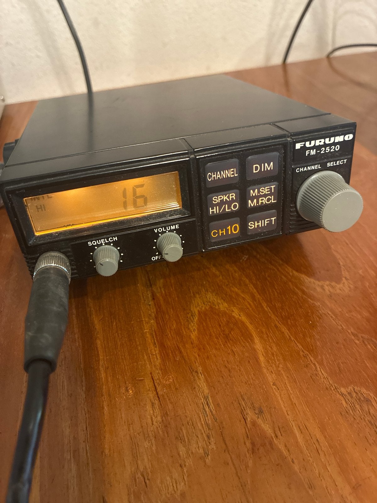 Furuno FM-2520 VHF Transceiver - Zendt en ontvangt prima, Watersport en Boten, Navigatiemiddelen en Scheepselektronica, Ophalen of Verzenden