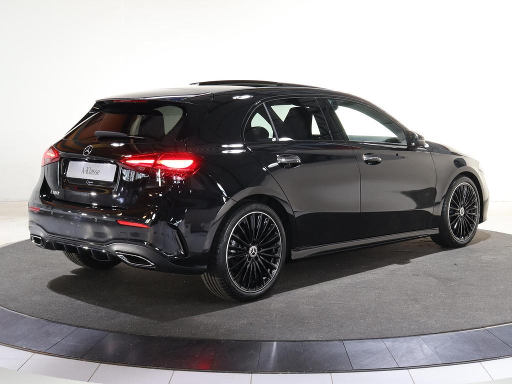 Mercedes-Benz A-klasse 180 Business Solution AMG | Panoramas, Auto's, 136 pk, 4 cilinders, Bedrijf, Nieuw