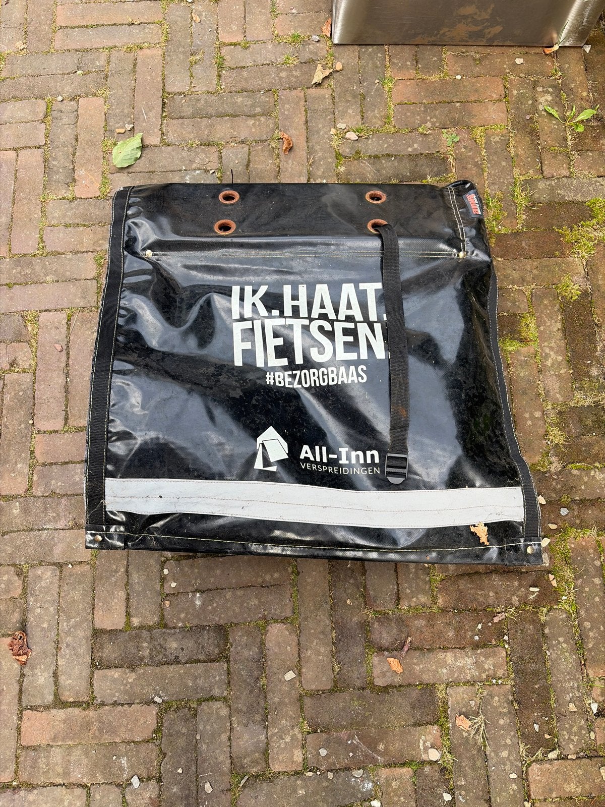 All-Inn Verspreidingen bezorgtas - "Ik haat fietsen", Ophalen, Gebruikt
