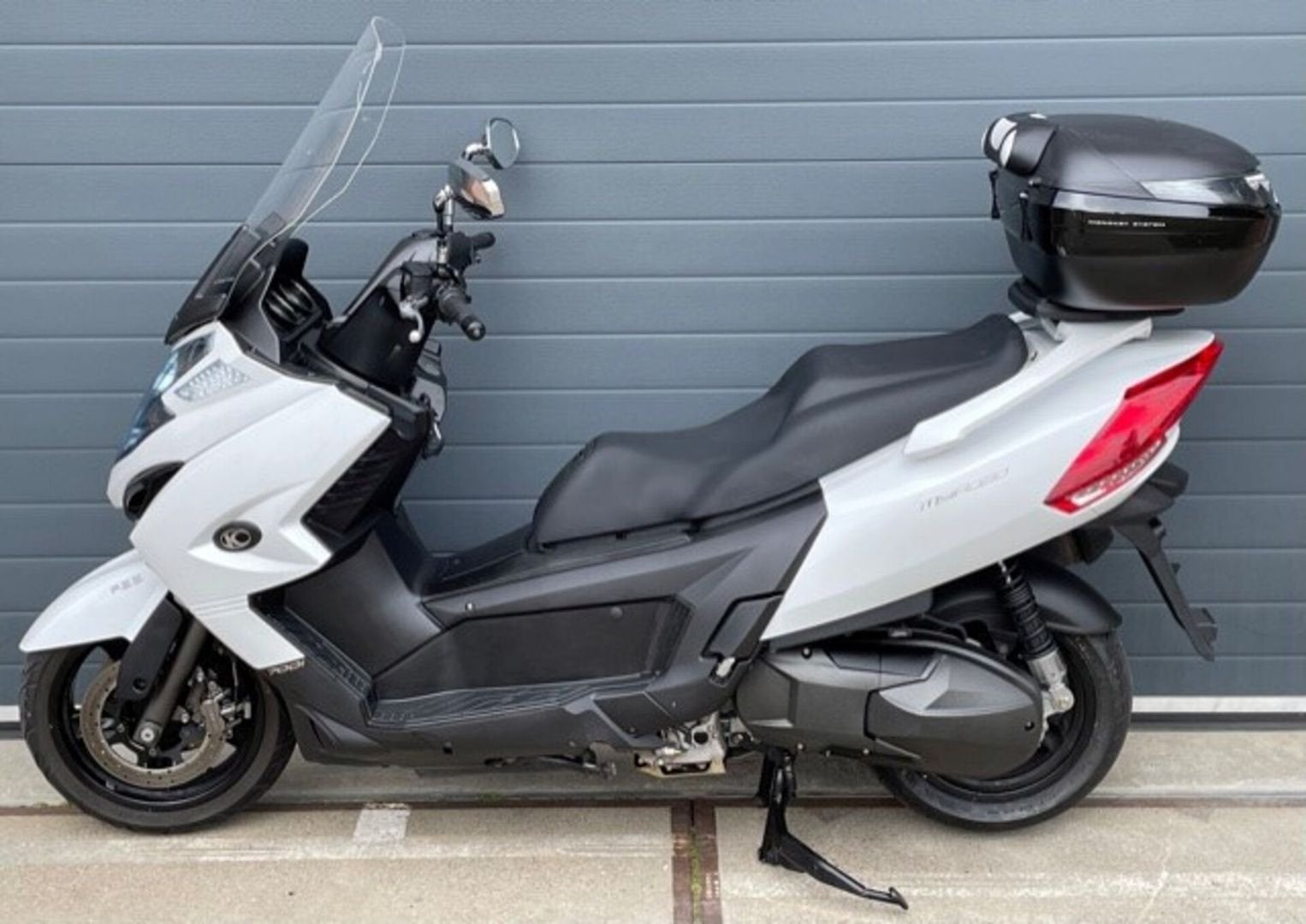 KYMCO MYROAD 700I (bj 2014), Motoren, Motoren | Overige merken, Bedrijf, Scooter, meer dan 35 kW, 2 cilinders, Motorrijbewijs A