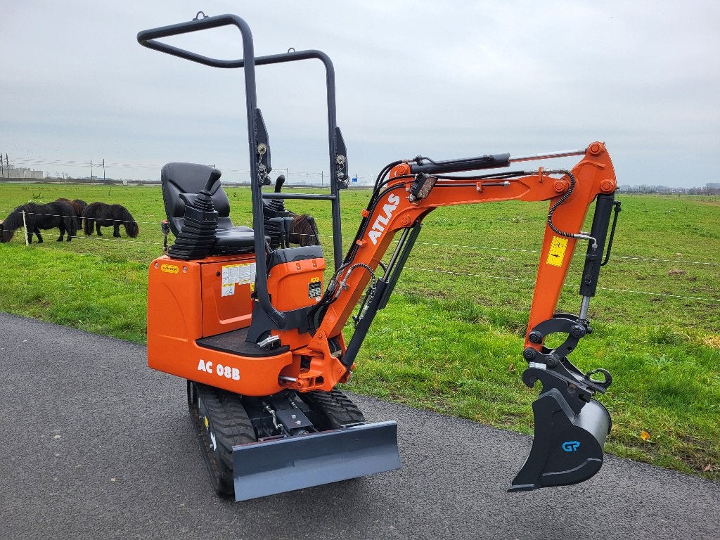 Minigraver Atlas nieuw AC 08B